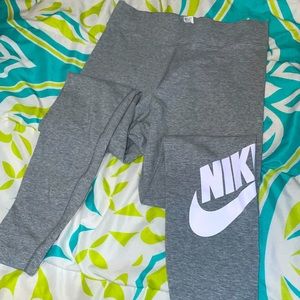 NIKE GREY LEGGINGS